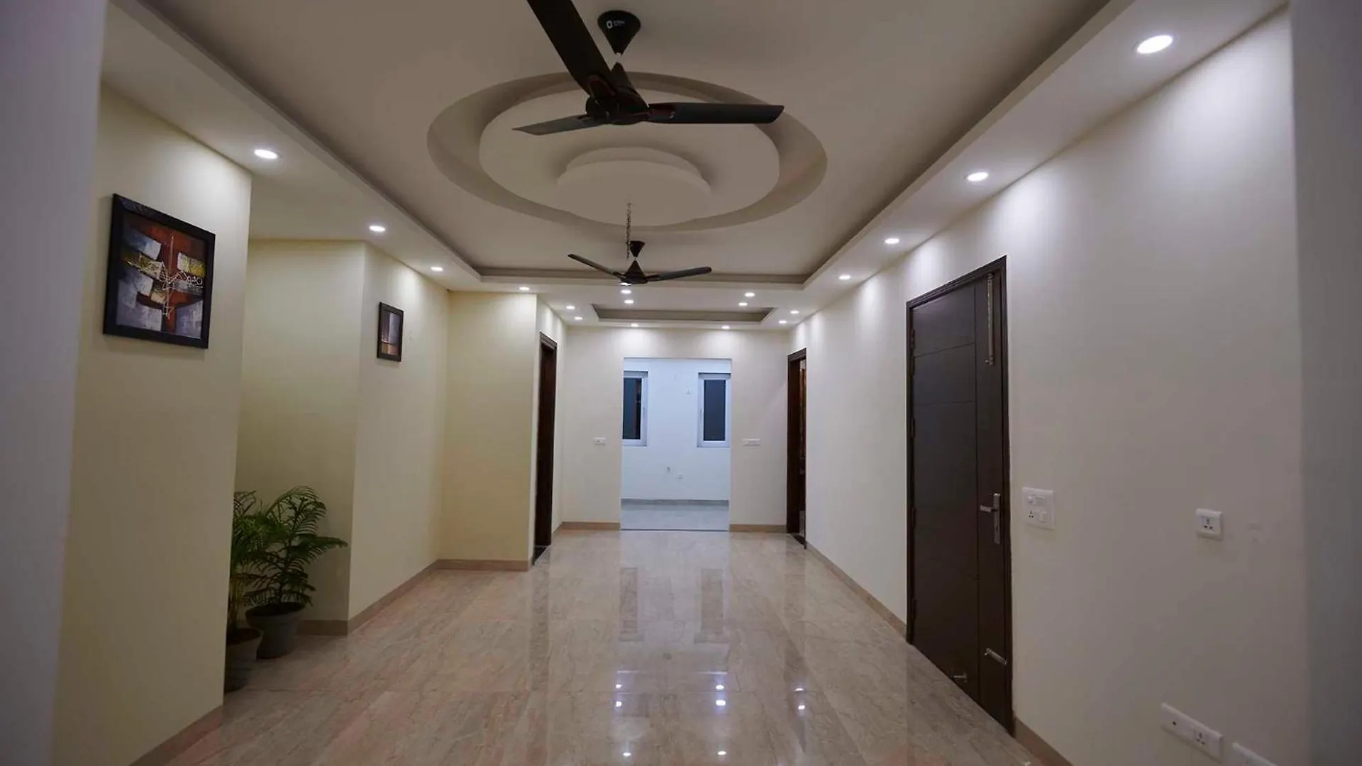 ***  Hotel O Galaxy Inn Gurgaon India