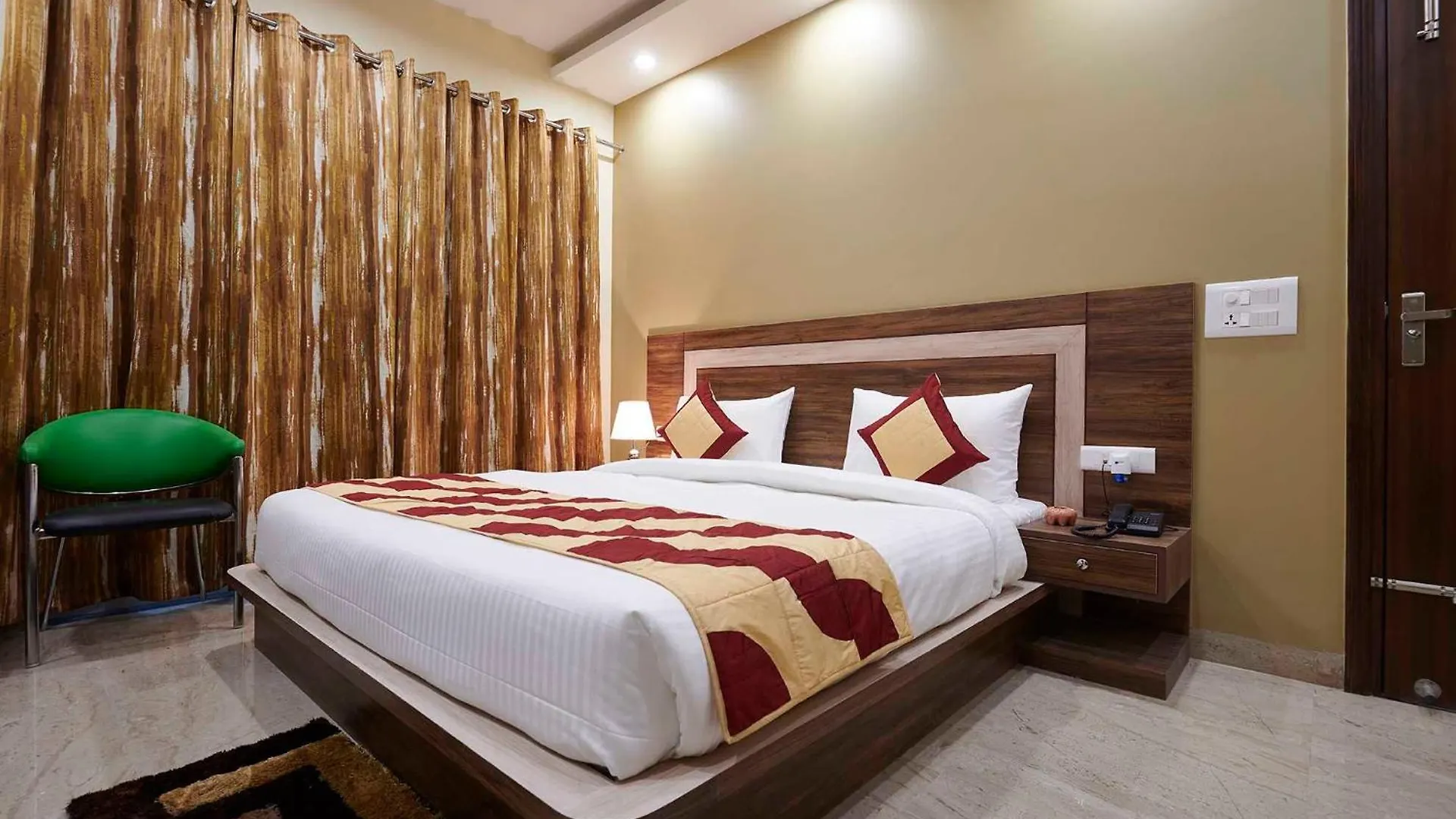 Hotel O Galaxy Inn Gurgaon