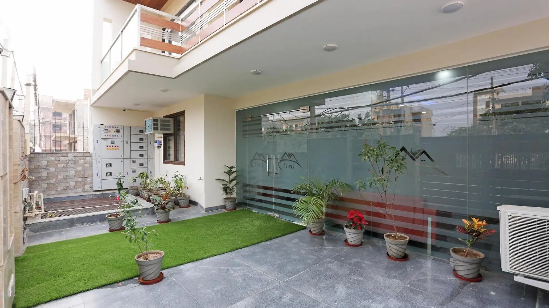 Hotel O Galaxy Inn Gurgaon India