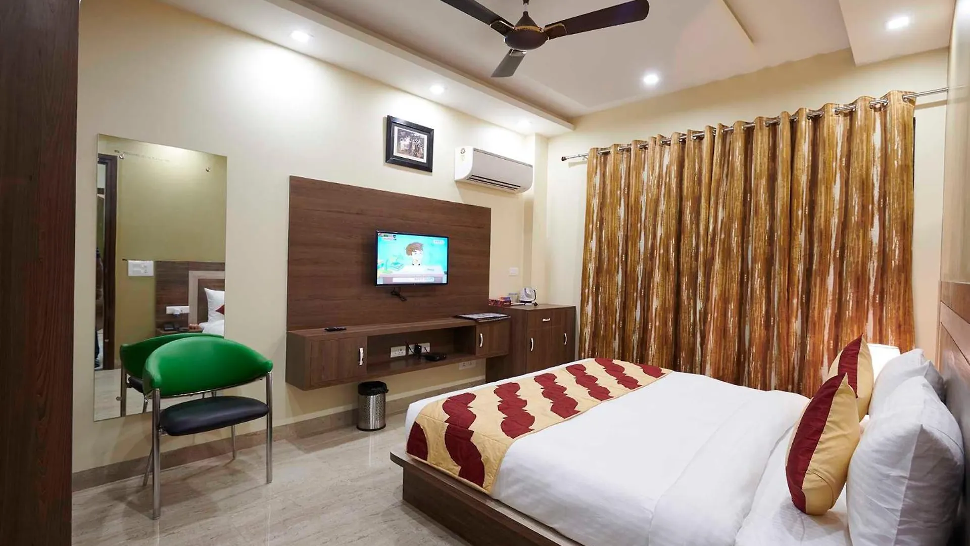 Hotel O Galaxy Inn Gurgaon